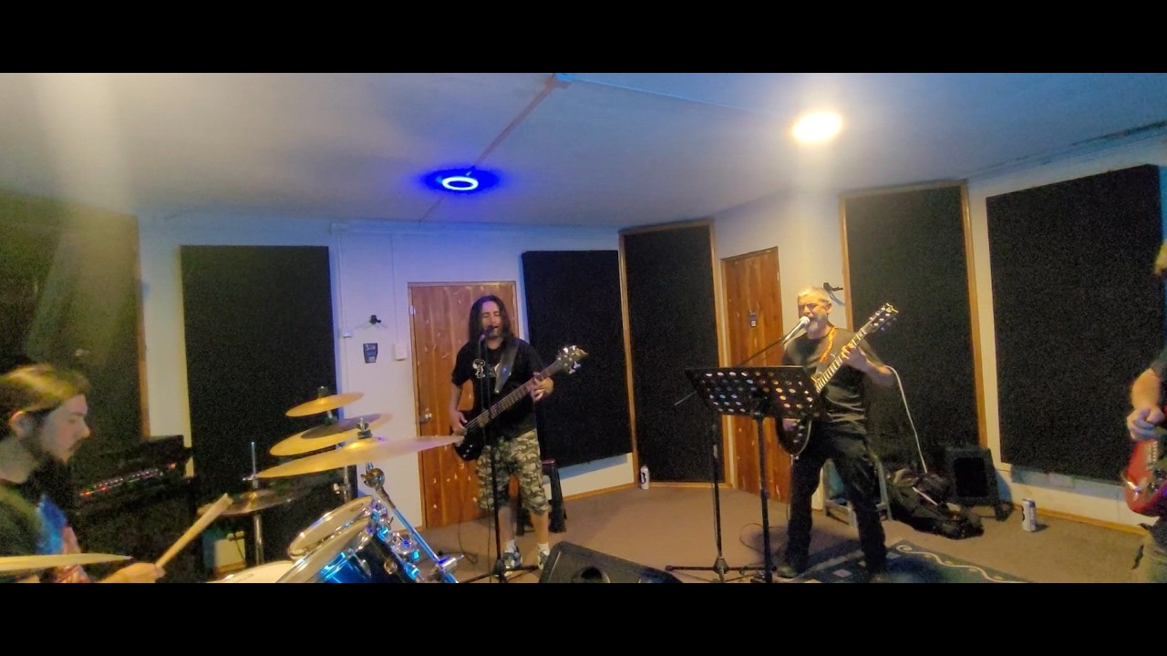Mano Muerta - Devuelve V001  sala 3db   12 enero