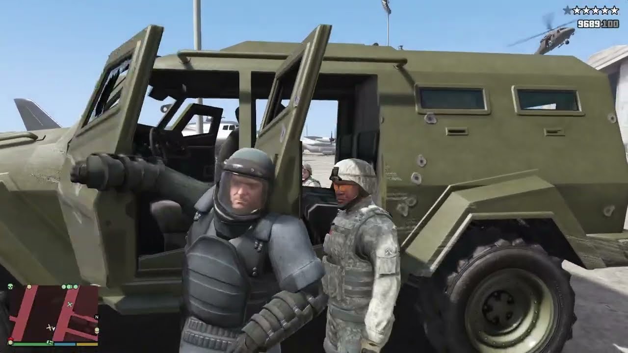 GTA V: Michael, Trevor, Franklin & Jimmy vs MILITARY 10 Star Massacre + Escape