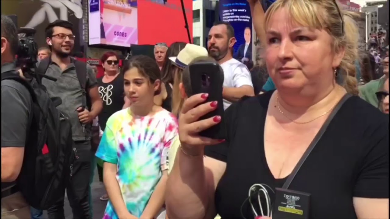 New York’un merkezi Time square’da Mehter sesleri