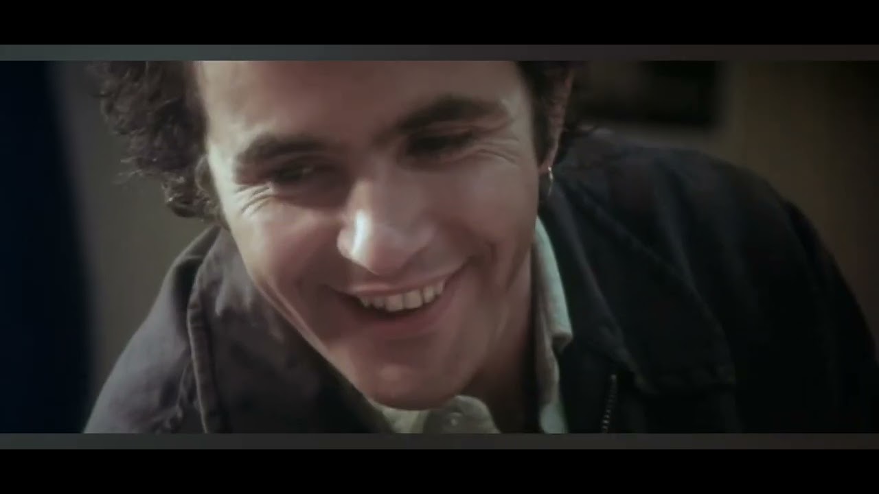 Silver dream racer trailer - David Essex
