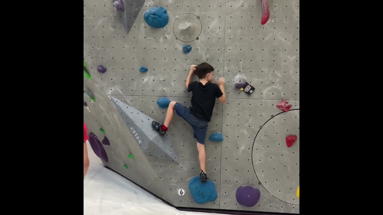 Rock climbing in Malaysia 🩷