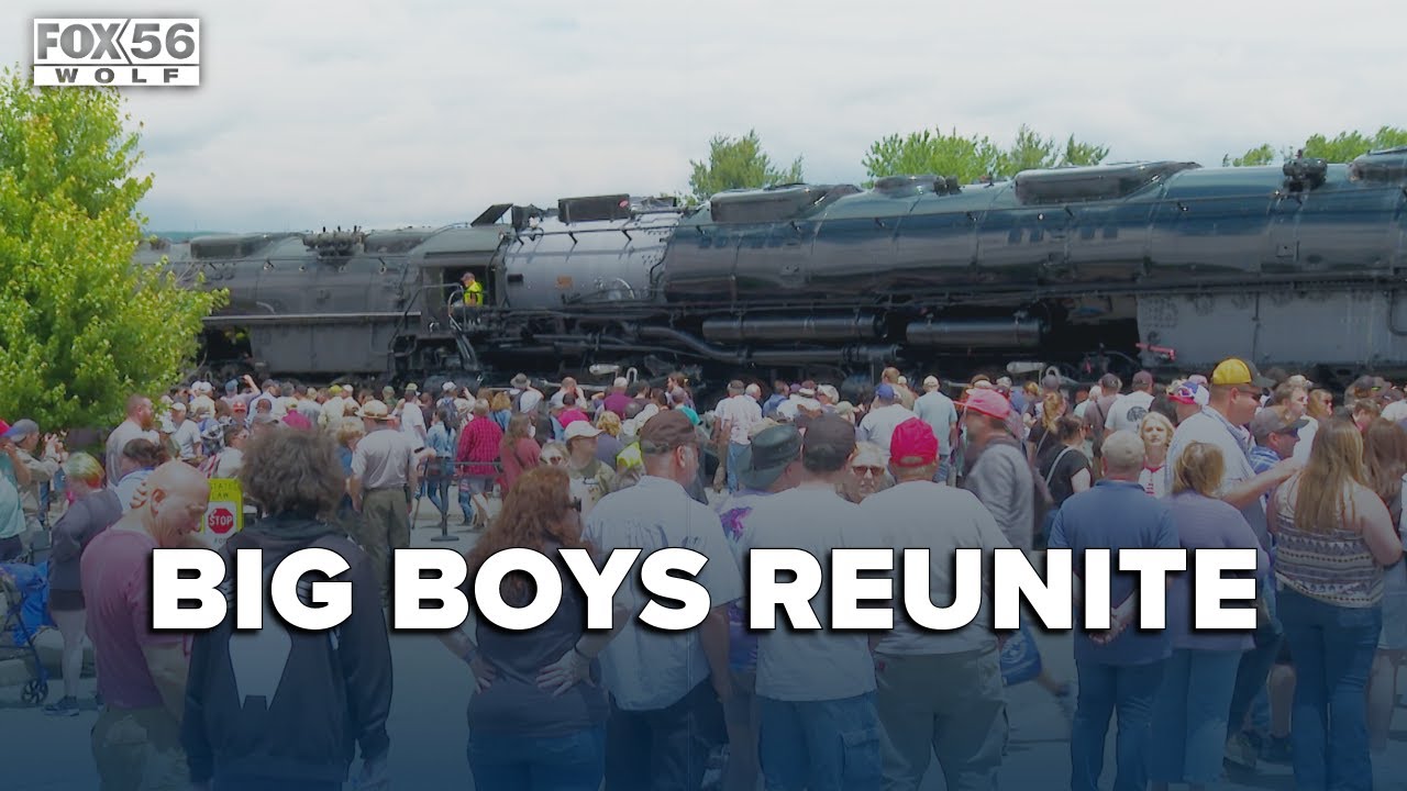 Паровоз Big Boy № 4014 воссоединился с &laquo;сестрой&raquo; в Стимтауне, привлекая тысячи любителей железных...