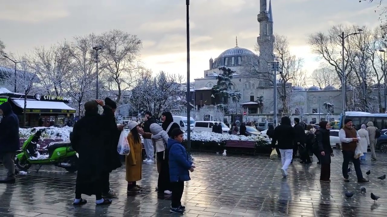 SUASANA SETELAH HUJAN SALJU DI USKUDAR TURKI (01 JANUARI 2026)