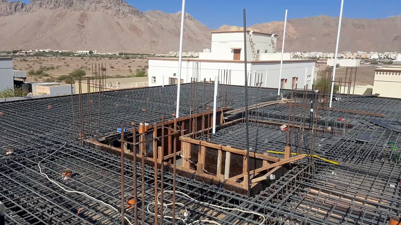 سقف بدون اجزاء هابطة للحصول على ارتفاع ثابت للسقف بداخل المنزل