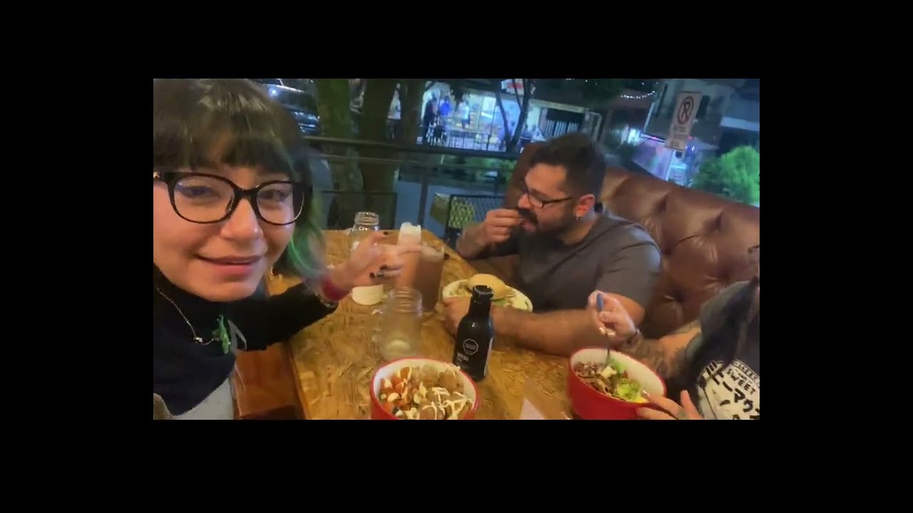 La Gran Caracha house. Vlog viajando en Medellín 