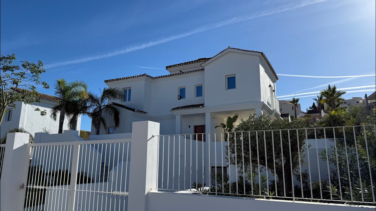 Villa 1 - Casares Costa. Fully refurbished. 4 bedrooms. 💥€1,495,000💥