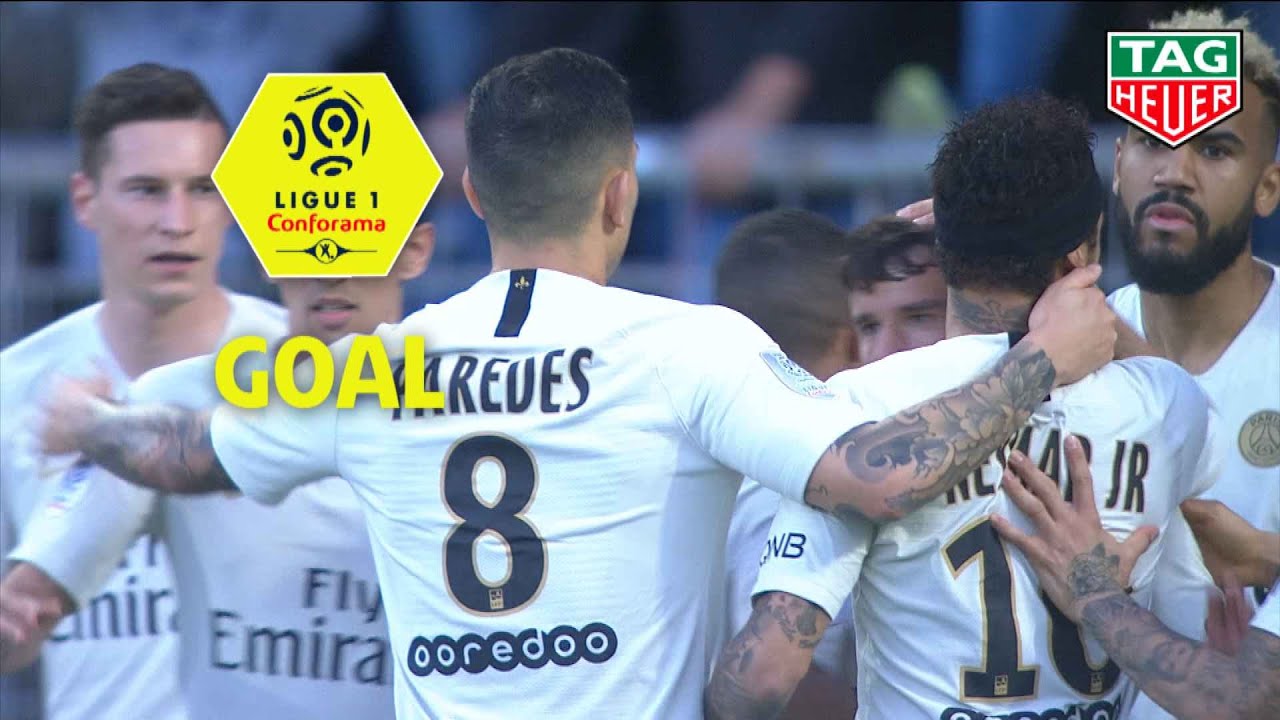 Goal Ambroise OYONGO 12' csc / Montpellier H&eacute;rault SC - Paris Saint-Germain 3-2 MHSC-PARIS / 2018-19