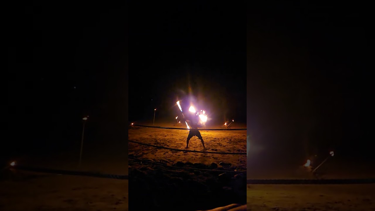 FIRE SHOW IN TAMARINDO COSTA RICA , SHOW MOTION ,  BEST PART IS THE ENDING .!  JAN 2026 