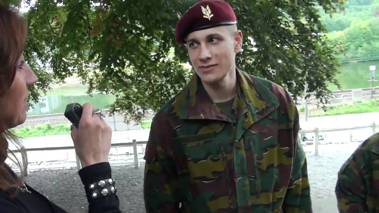 berets paras commandos
