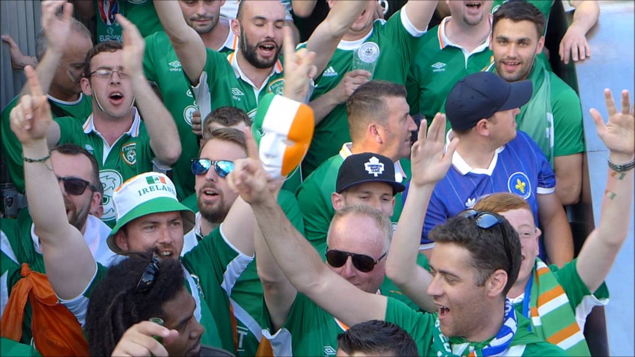 Euro 2016 - Medley de chants supporters irlandais &agrave; Lille