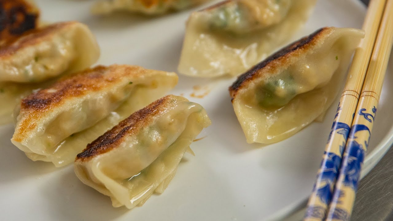 Dumpling Wrapper Recipe & Gyoza Wrapper Recipe! | Easy & Healthy Asian Recipes