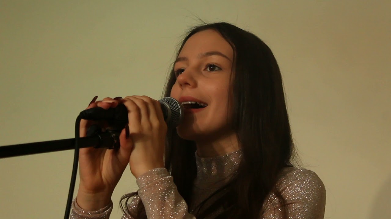 Lalák Karolina - Most élsz (cover)