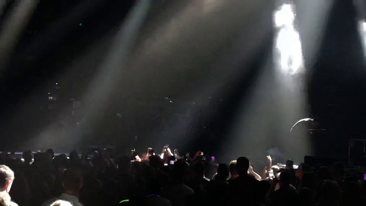 More - 5SOS Tampa 10-25-19