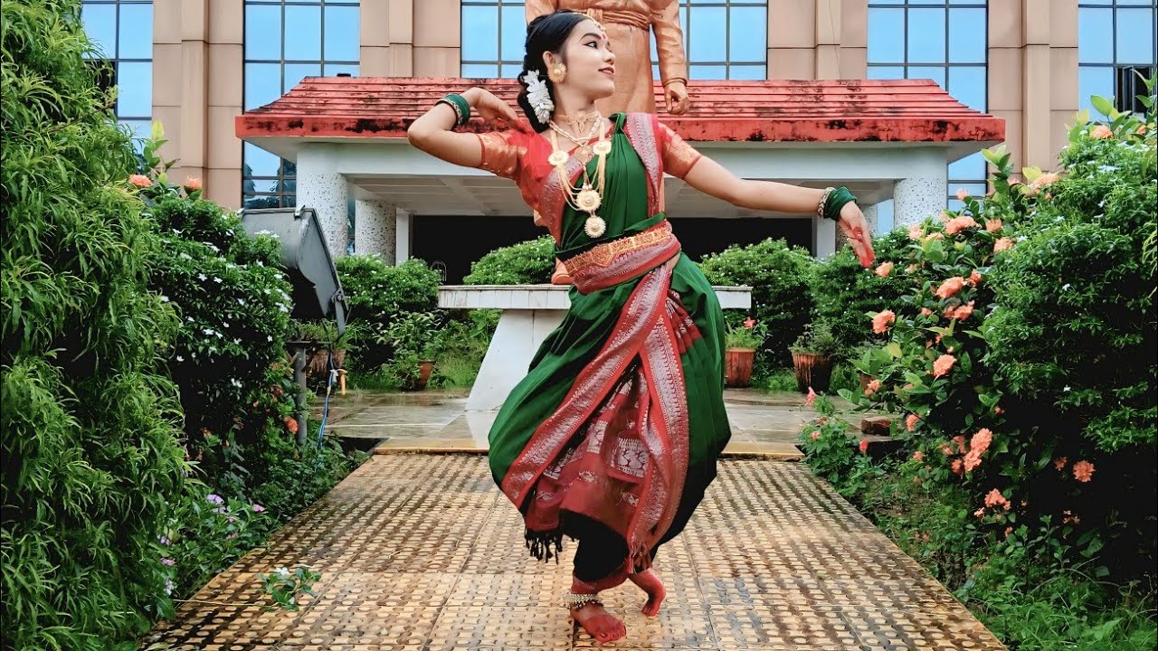 Ke Tumi Tandraharini | কে তুমি তন্দ্রাহরণী | Laghu Shastriyo Nritya by Anakshi | Dance Competition