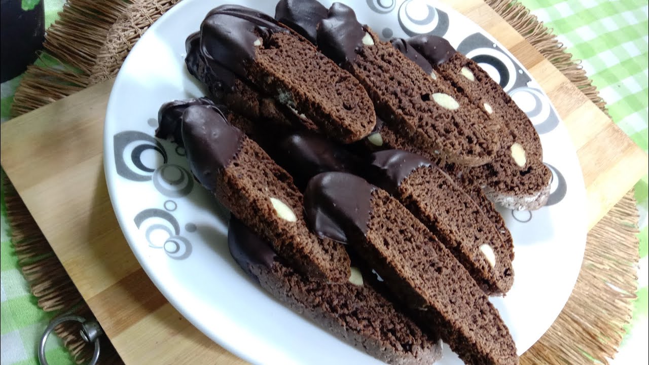 Итальянское шоколадное печенье (у него потрясающий вкус, вы обязательно должны его попробовать).