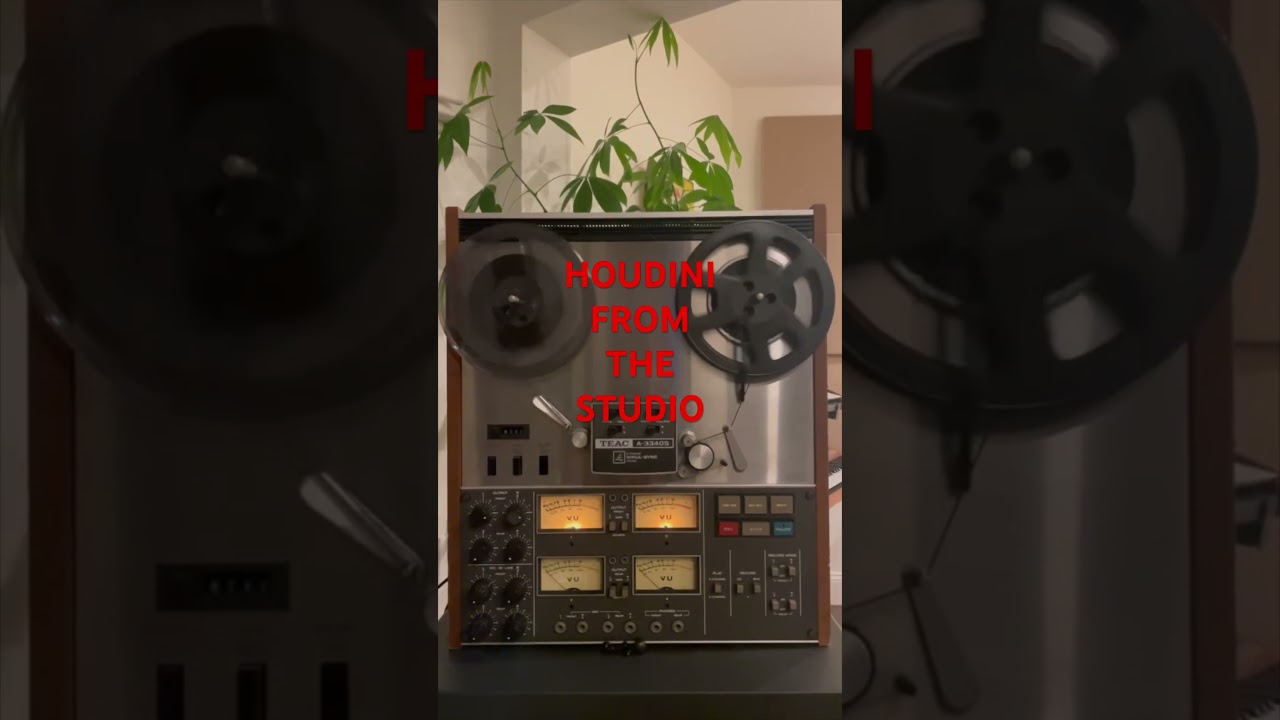 studio behind the scenes on Houdini for youuuu 🔐