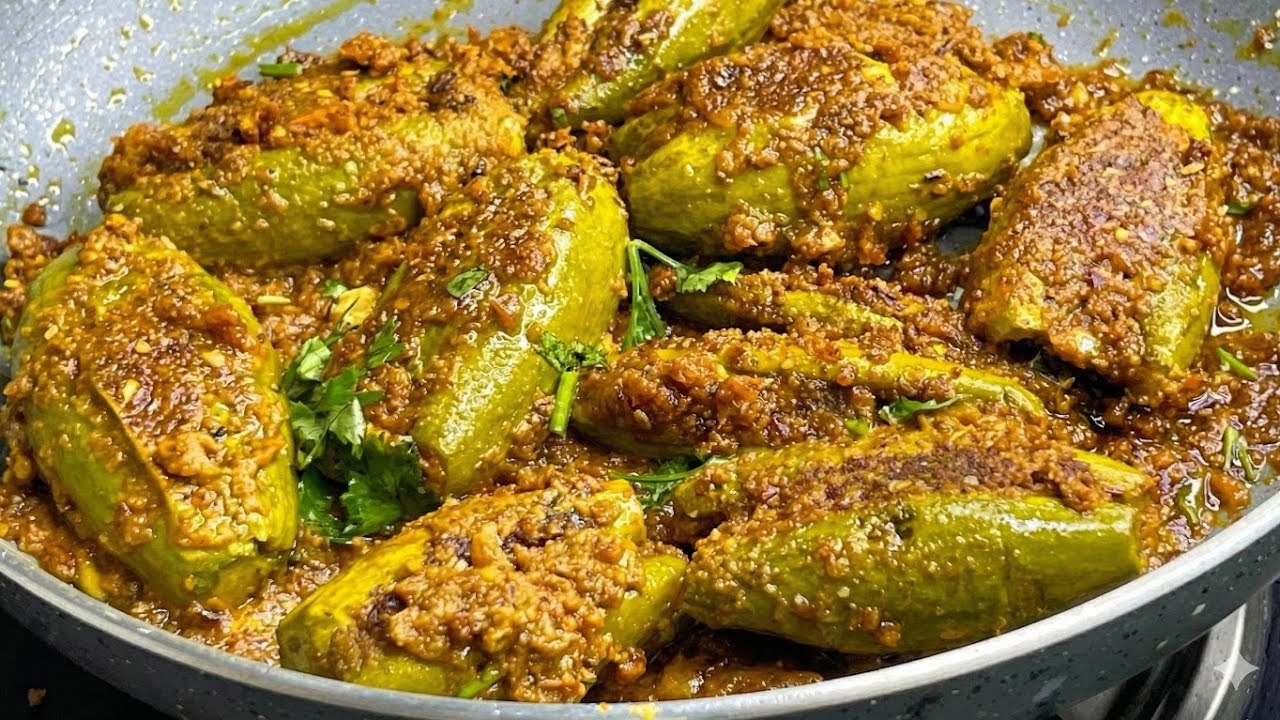 भरवा परवल की सब्ज़ी | Bharwa Parwal ki Sabzi Recipe | Desi Style Stuffed Parwal
