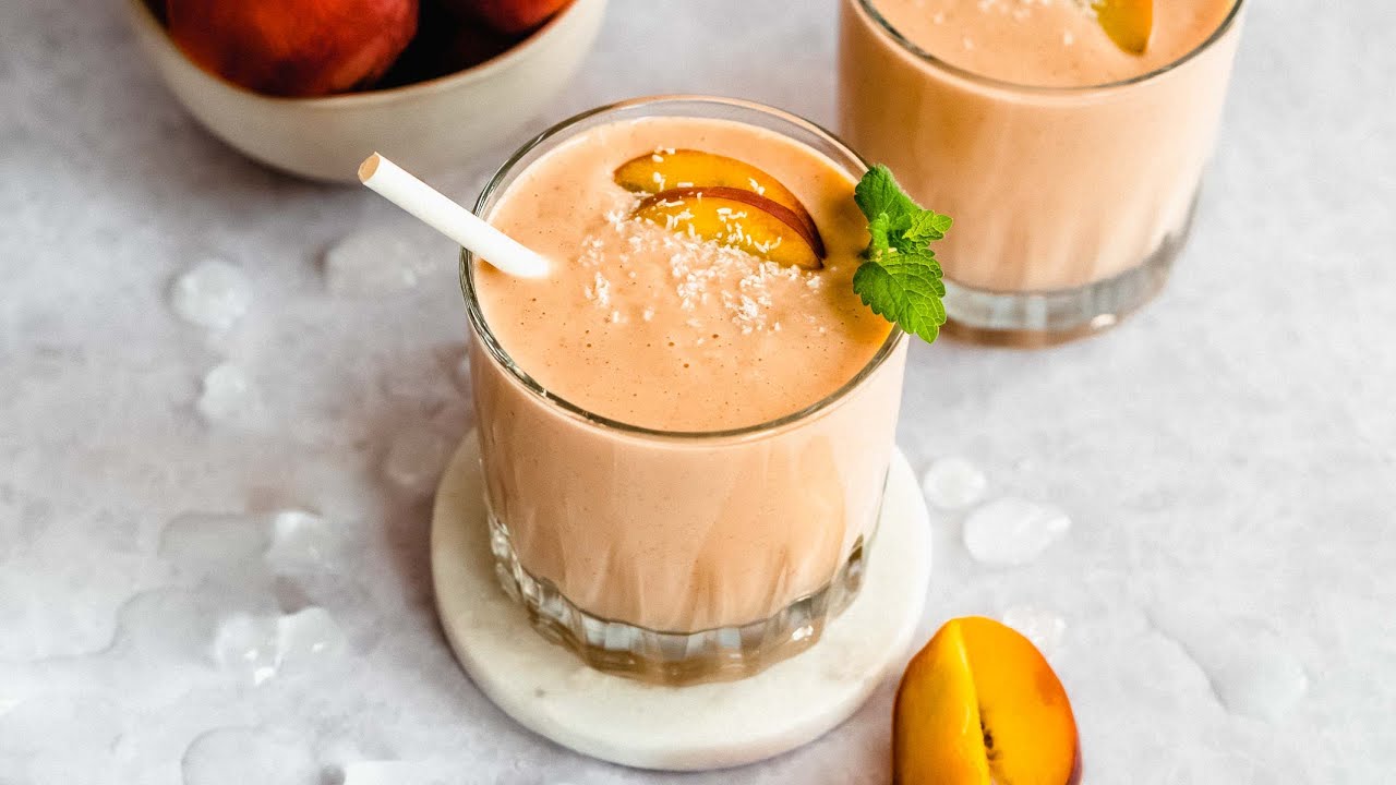 Frozen Peach Smoothie With Yogurt
