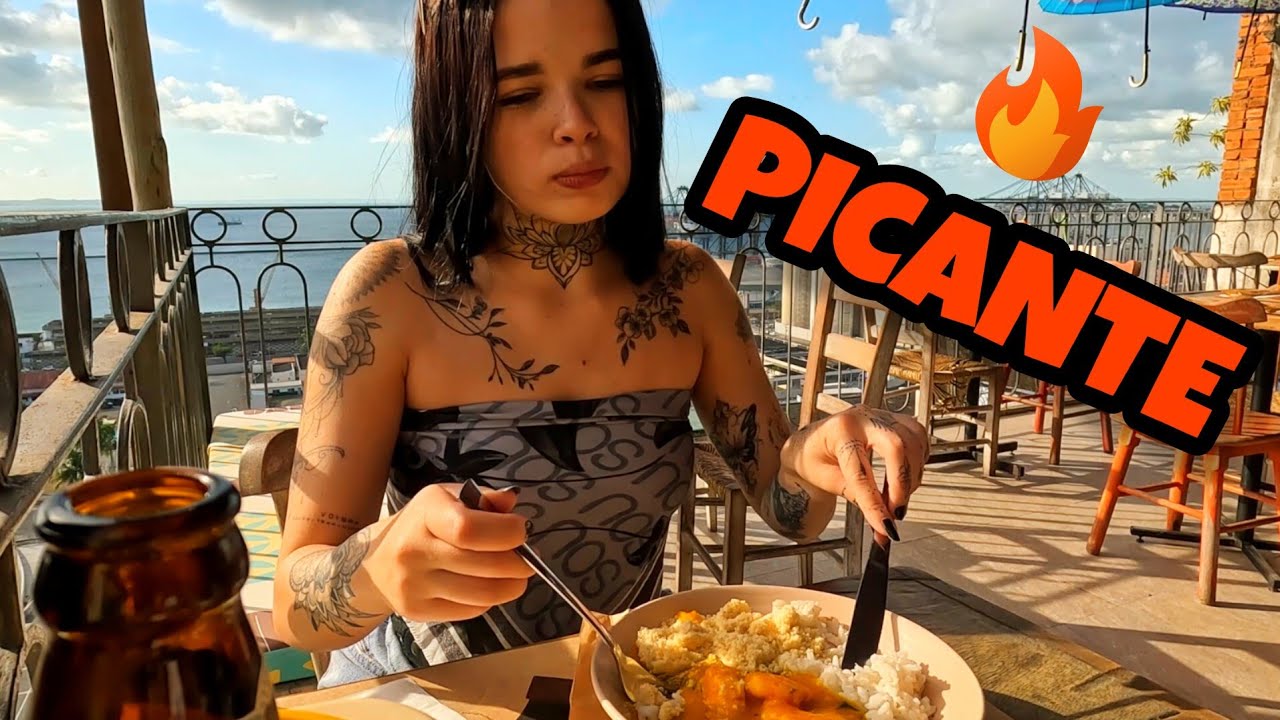 PROVANDO COMIDAS DE SALVADOR, BAHIA | Vida Nômade EP.2 BAHIA