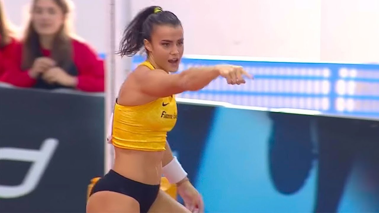 20 TIMES WHEN ATHLETES LOSE THEIR COOL