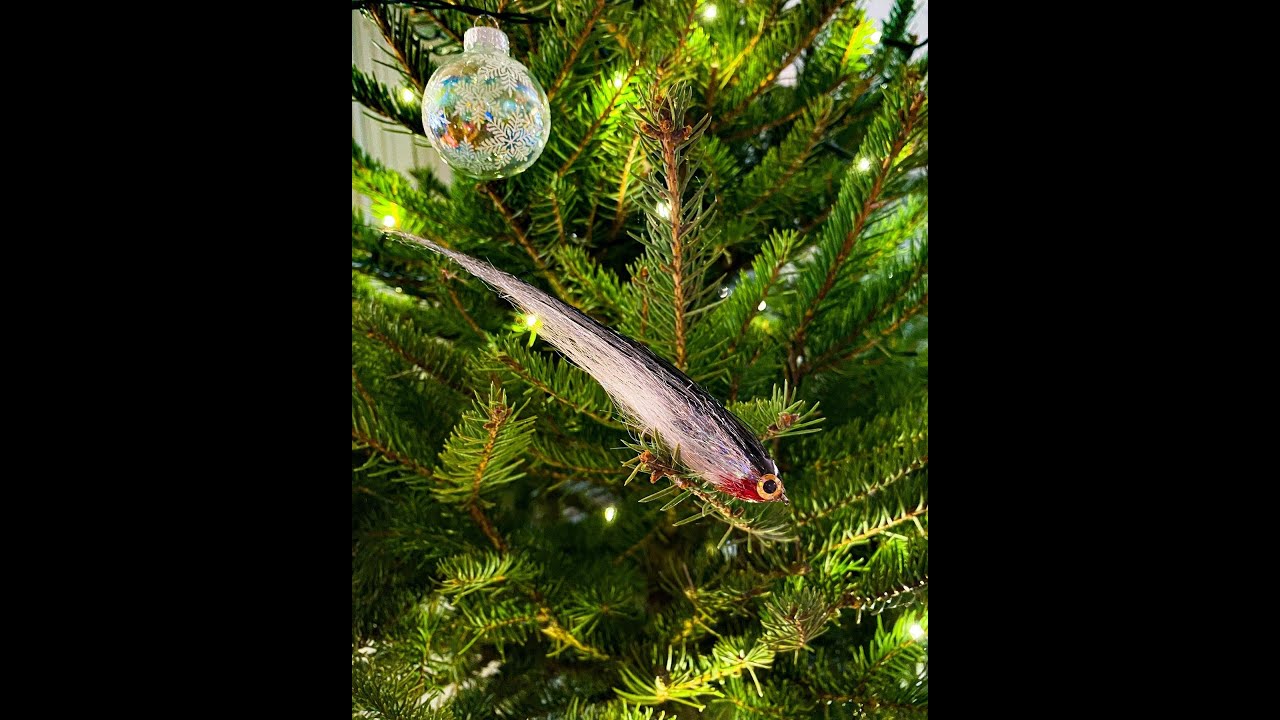Tinseli - The Best Trout Fly In The World? Bucktail Bleak - Tinsel Baitfish Streamer