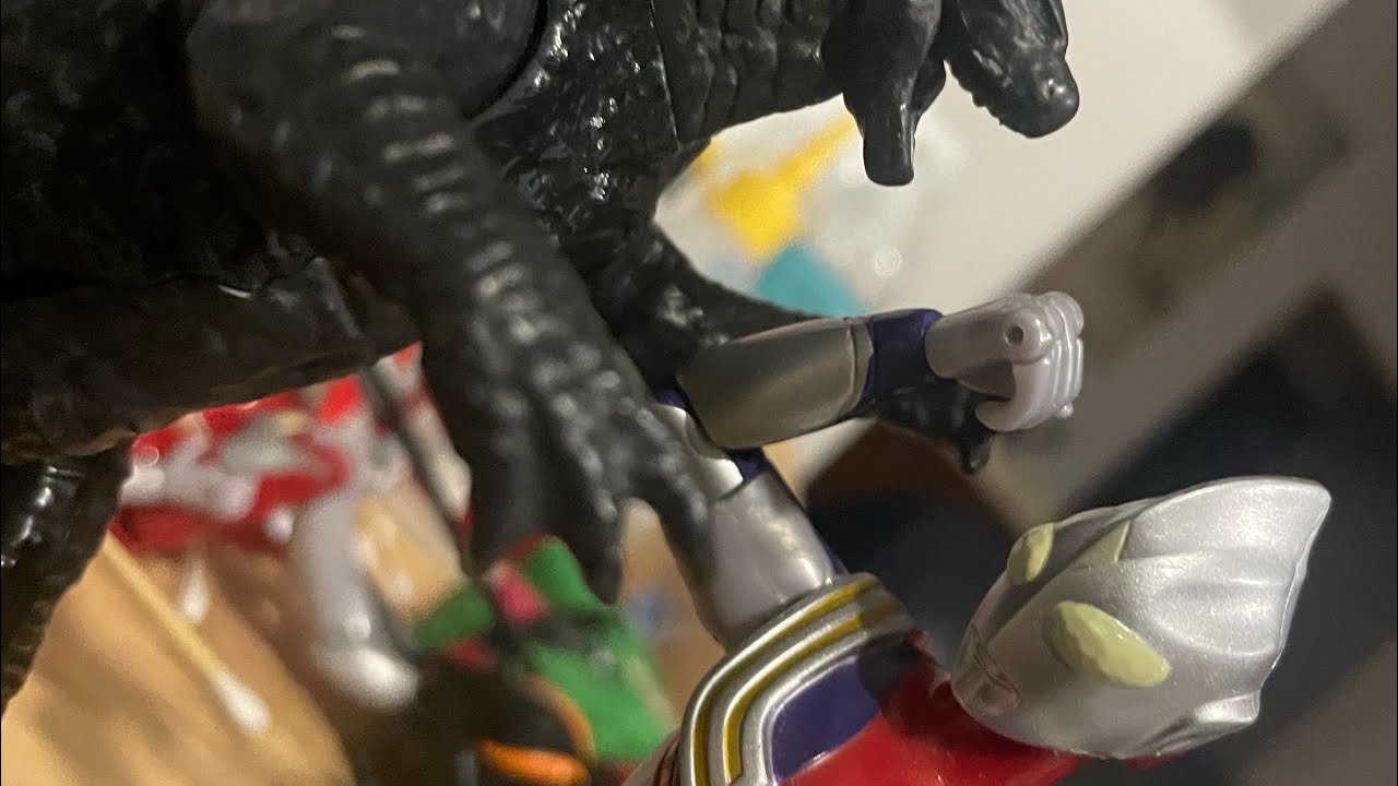 GODZILLA VS ULTRAMAN TIGA (REMAKE)