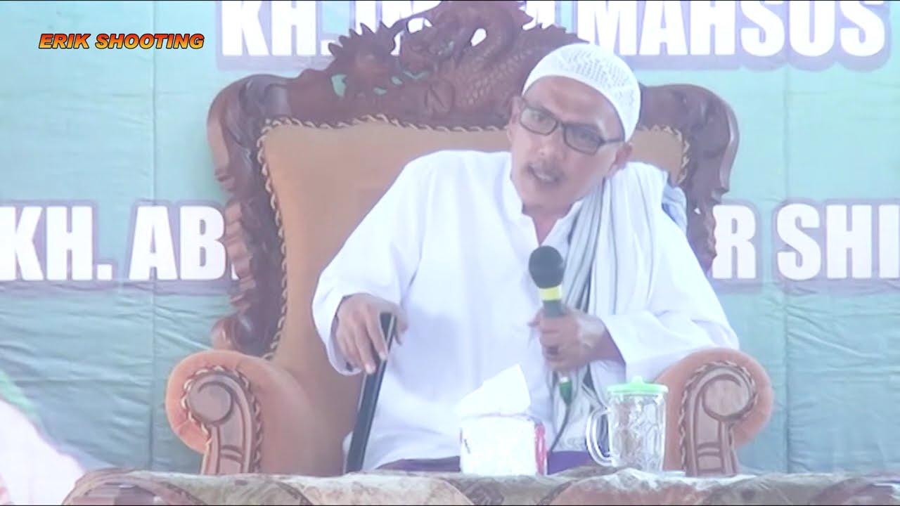 KH. Imam mahsus dalam rangka memperingati 1000 hari almarhumah hj. Hasbhuna bin Abdurrahman