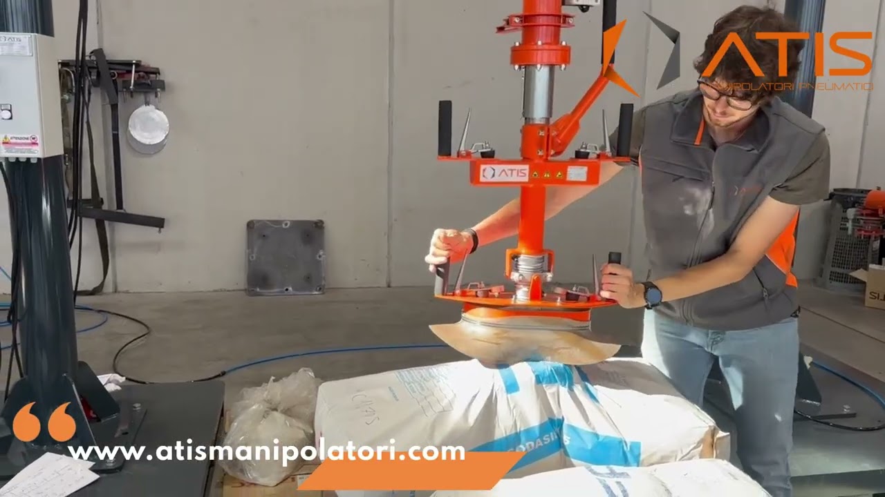 Sollevamento ergonomico di sacchi_Bag Ergonomic Lifting with Suction Cups
