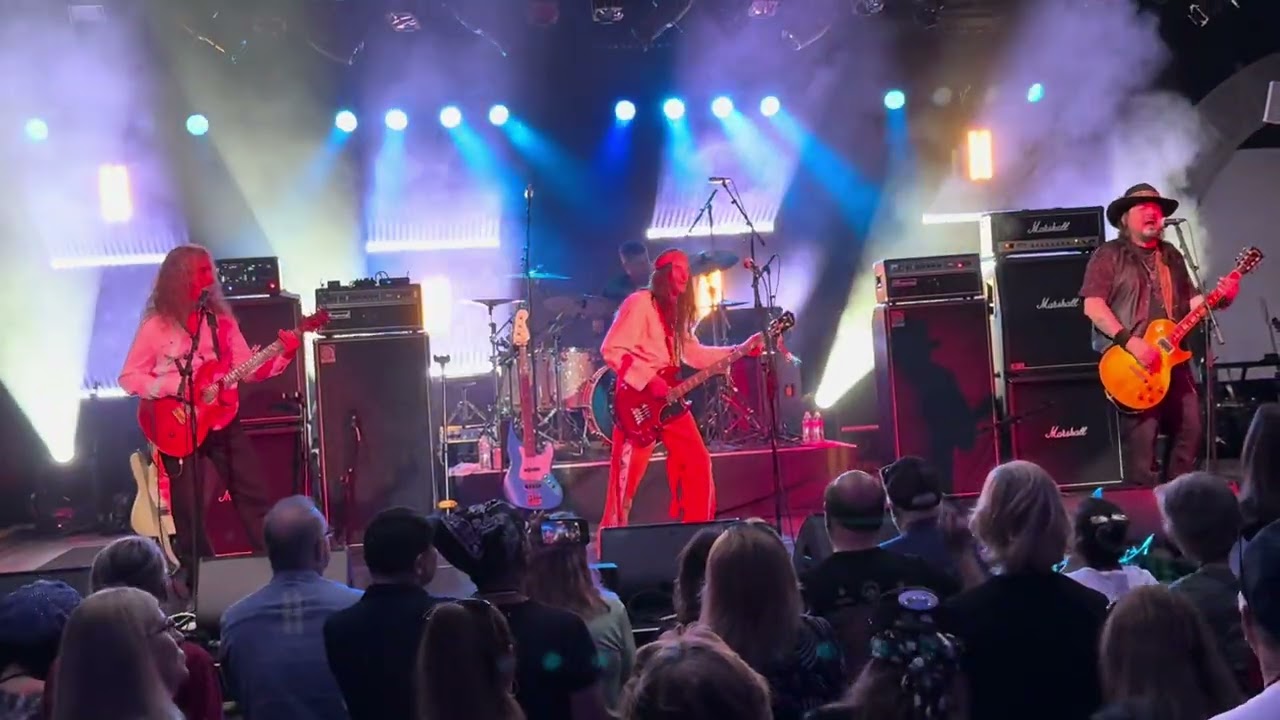 TWO WOLF - Good Morning - Rock Legends Cruise XIII 