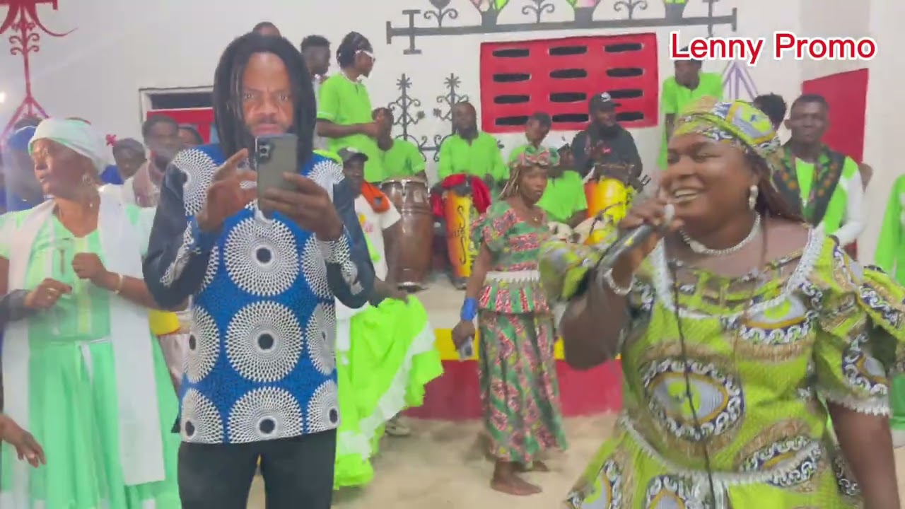 Vin we jan yon fanm konn chante vodou se sak gwoup dawo St Michel lakay ongan Twayile