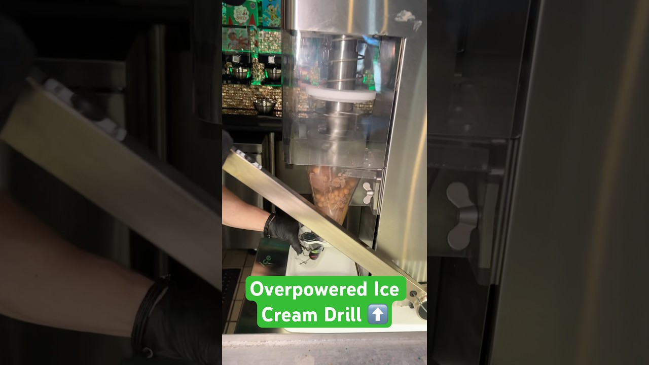 Orlando&rsquo;s ALIEN ICE CREAM Bar 👽🍦