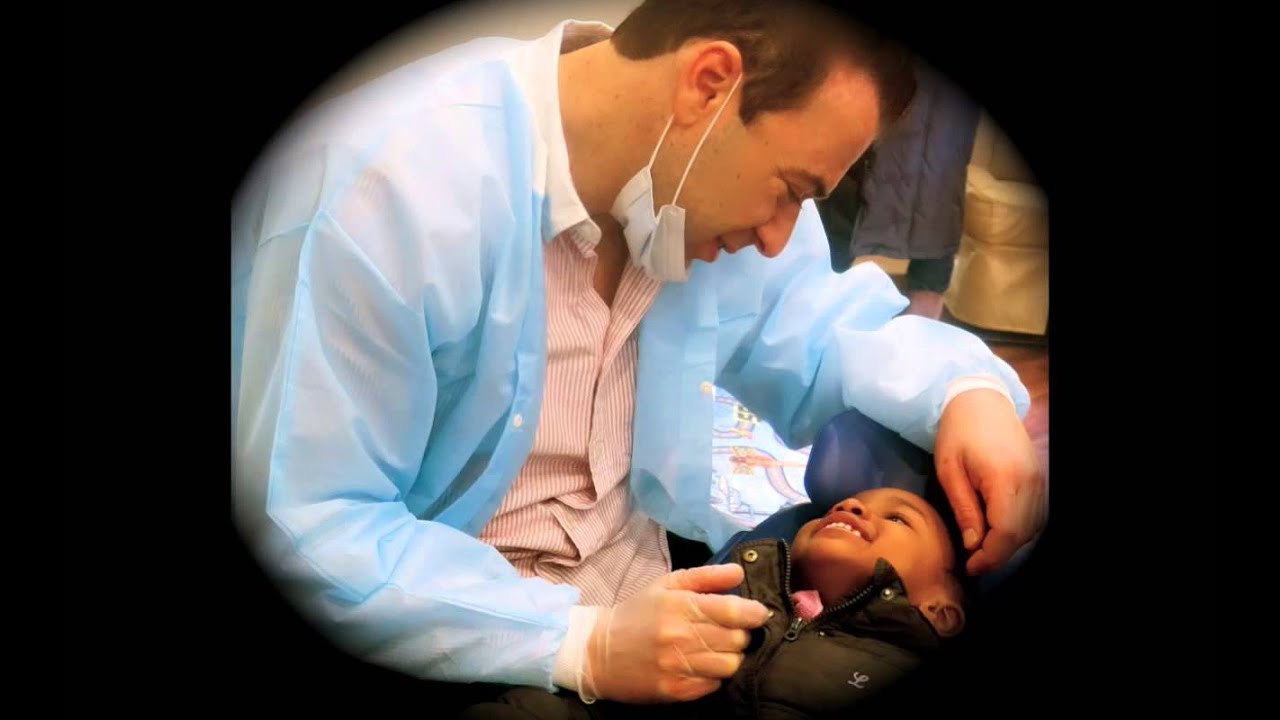 Dr. Elan Kaufman at PS 64-Display with Colgate