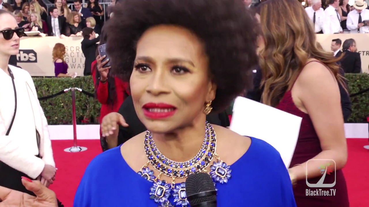 Jenifer Lewis: 'Nobody is grabbing our P#$$13s' - SAG Awards 2018
