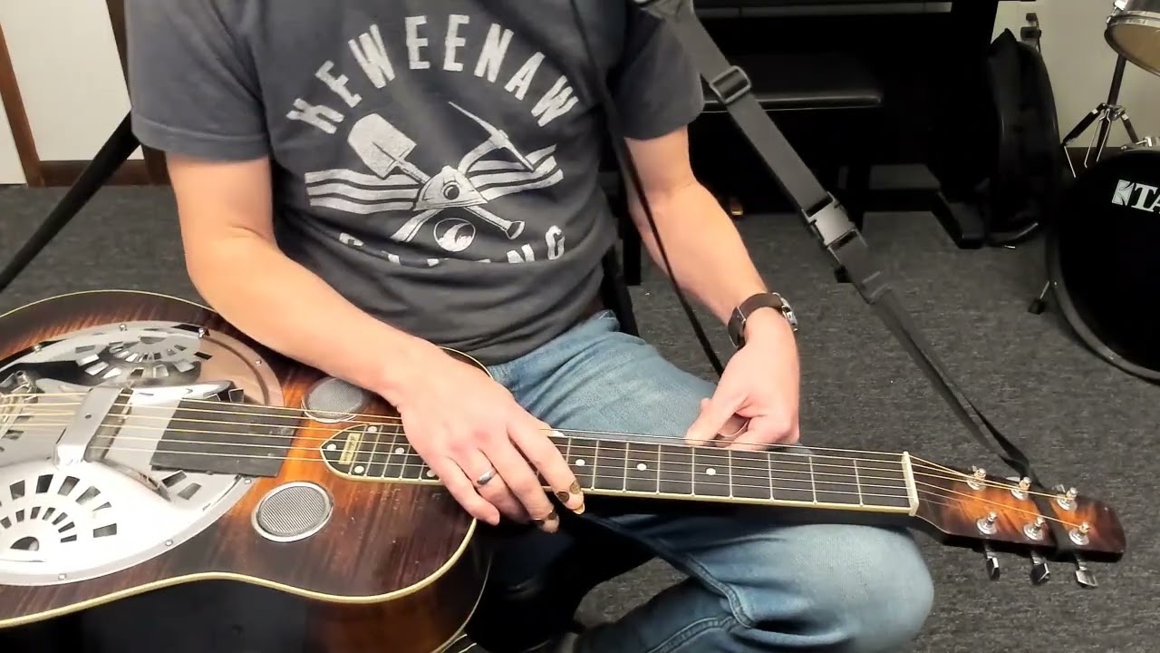 Dobro Lessons with Joe Wilson - Palm Harmonics (Chimes)