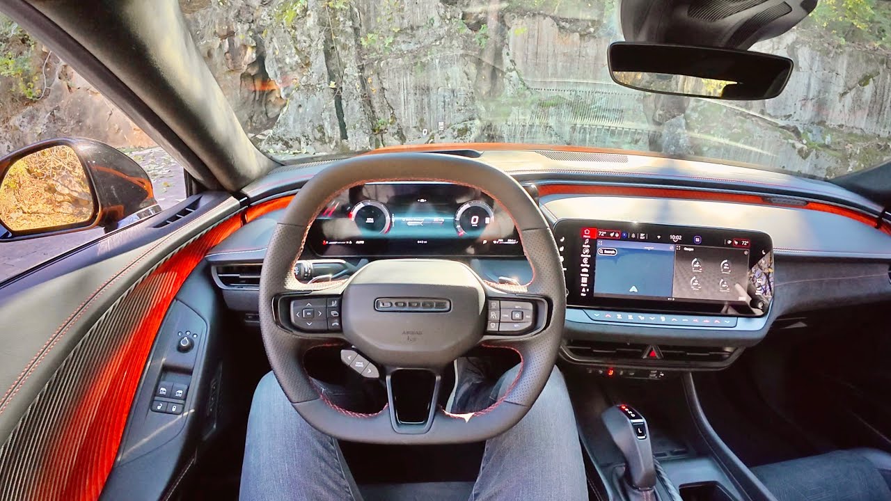 Dodge Charger Scat Pack 2026 года (Six Pack) &mdash; 550-сильный Charger, которому не нужен Charger