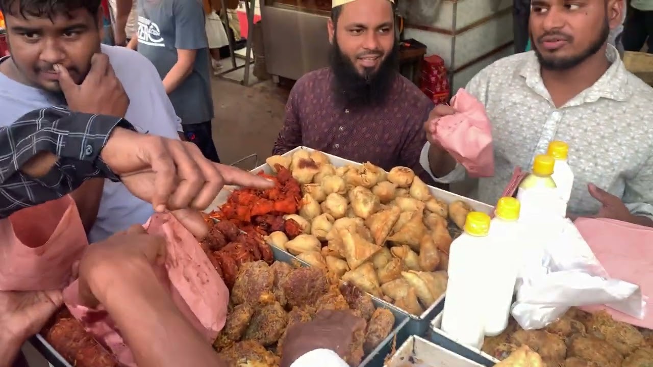 জিনজিরাতে ৩য় রমজানের ইফতারির বাজারে মানুষের ভির 🔥