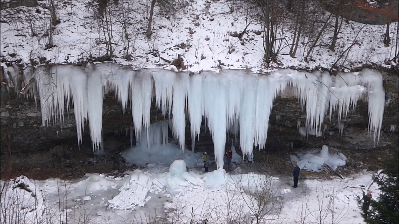 &Scaron;ikľav&aacute; skala, frozen waterfall in Slovakia