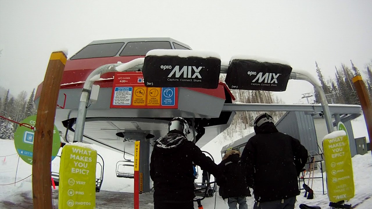 Chairlift loading of a Tngnt Ski Bike