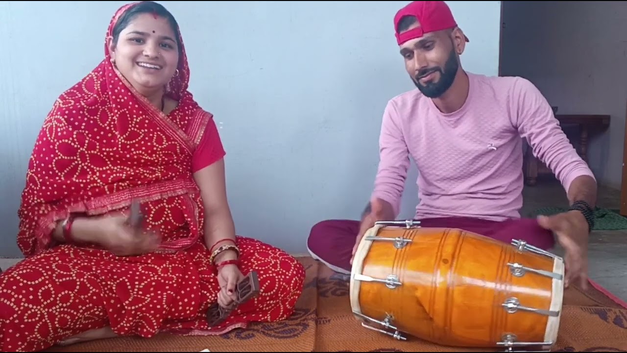 Likh de likh de rii laliharin hari ko naam #hindubhajan #bakti#bhajan#radhe radhe#radhekrishnabhajan