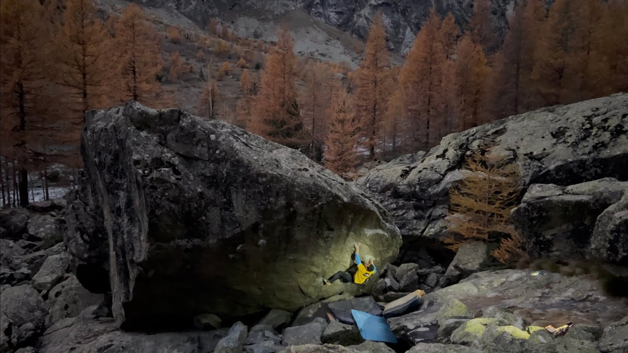 Ailefroide Bouldering : Hania 712 - 8a