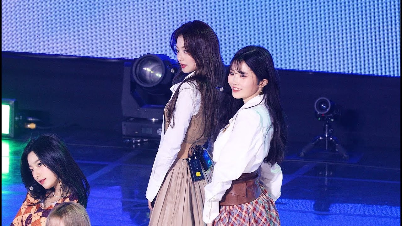 211203 프로미스나인 (fromis_9) 이나경 (Lee Na Gyung) - Talk & Talk - 포항 愛 ON K-POP 콘서트 [직캠 / FANCAM] [4K 60p]