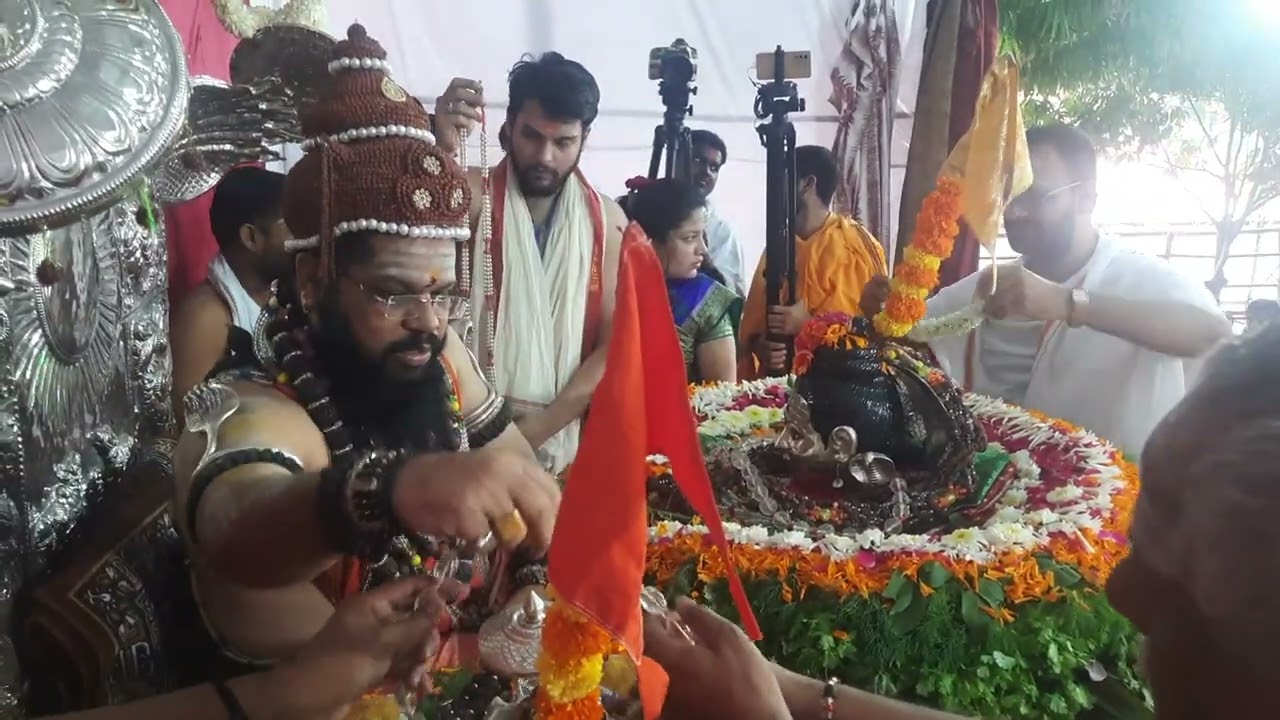 ನೂತನ ಕಾಶೀ ಜಗದ್ಗುರುಗಳ ಸಂಗೀತಯುಕ್ತ ಇಷ್ಟಲಿಂಗ ಪೂಜಾ ವೈಭವ New Kashi Jagadguru Ishtalinga pooja with Bhajan