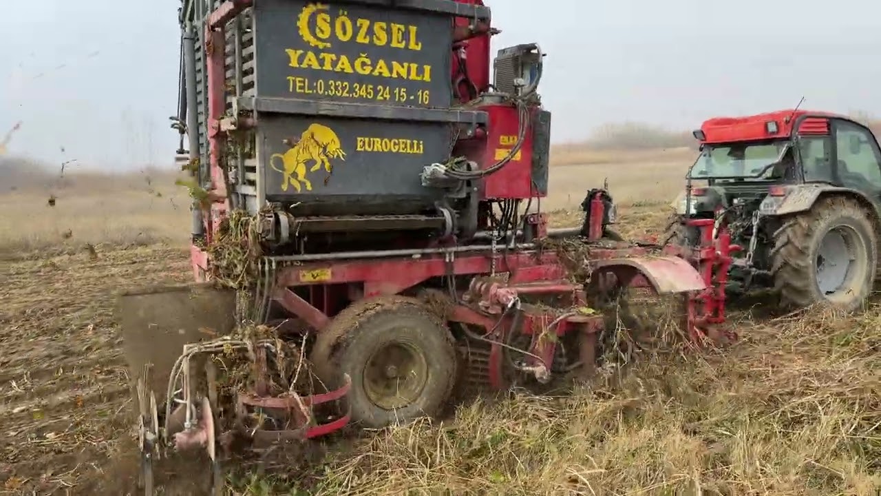 S&ouml;zsel yatağanlı pancar hasat makinası