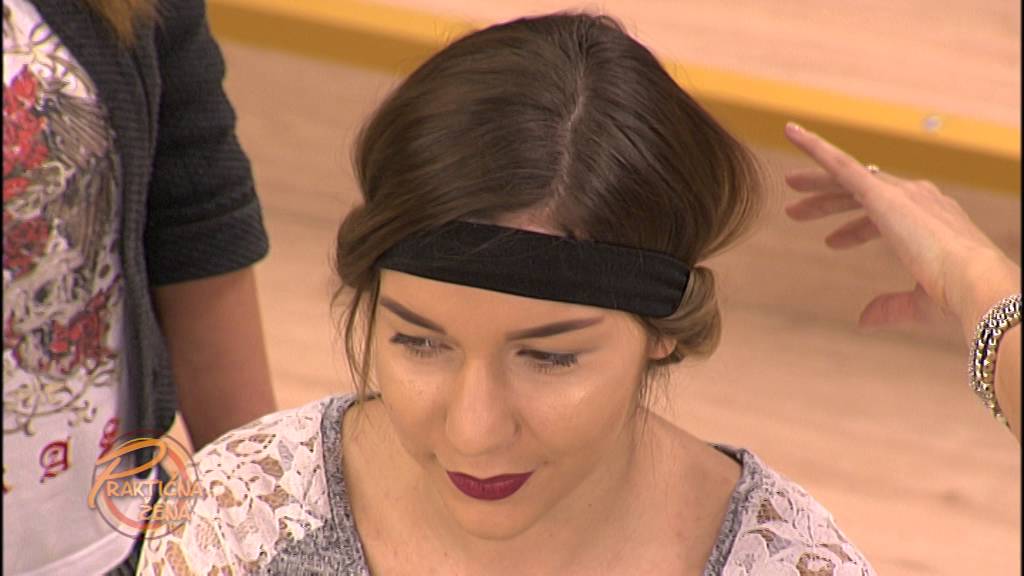 Praktična žena - Kako da uvijete kosu same uz pomoć obične trake