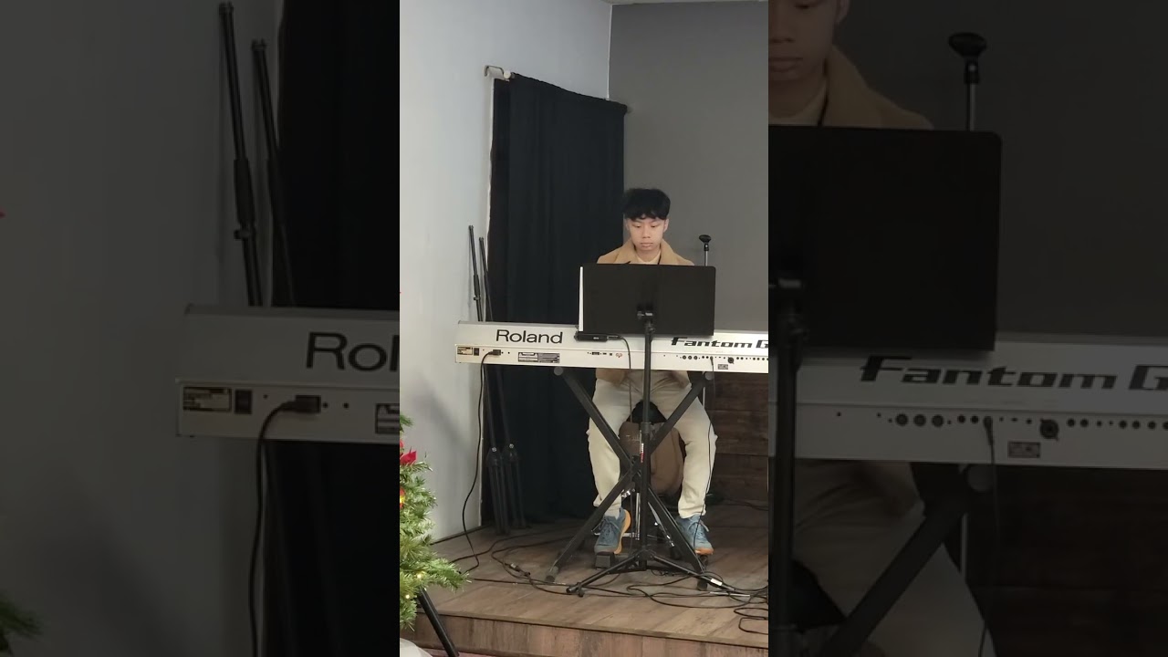 Phillip play piano at church 12/7/25