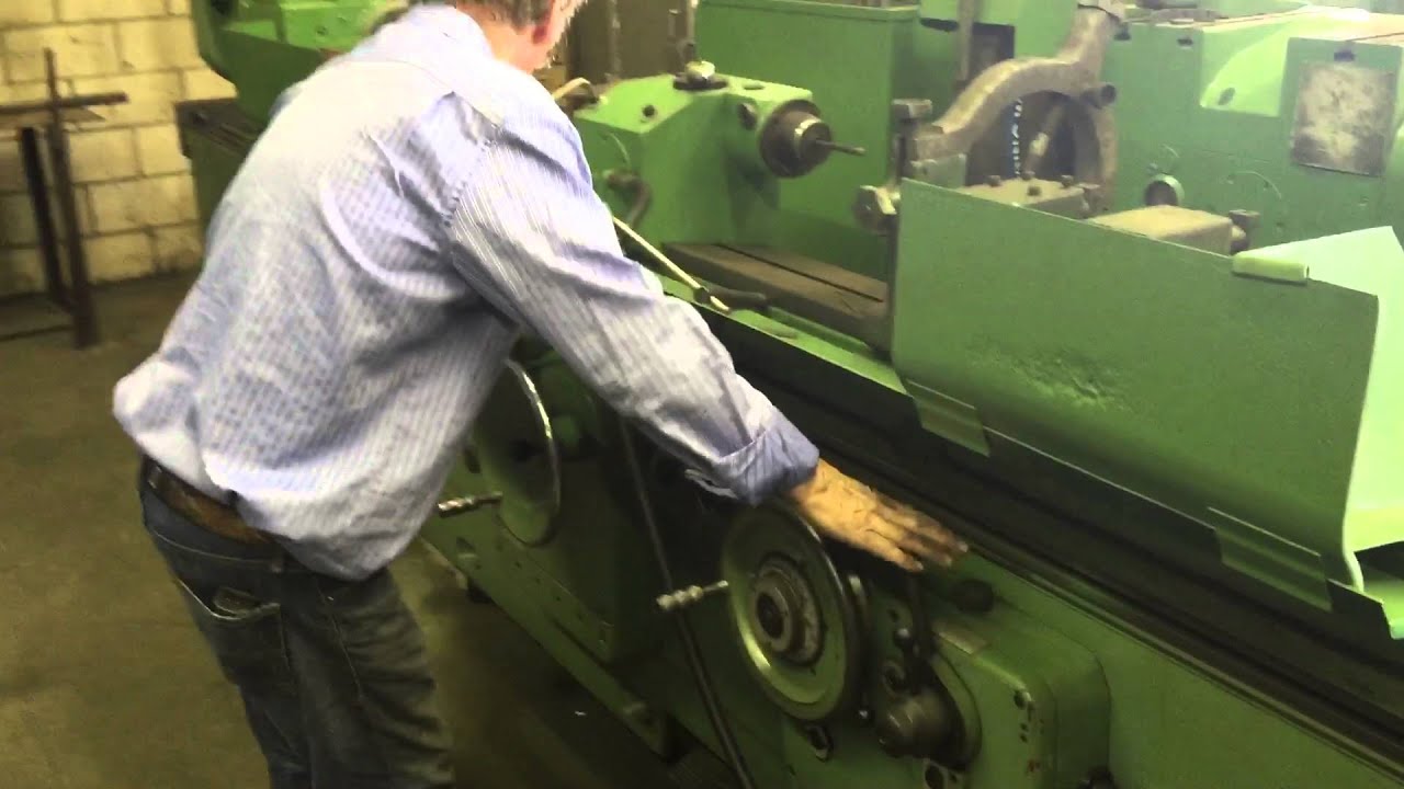 TITAN MODEL RU 350R / 2500 CYLINDRICAL GRINDER.