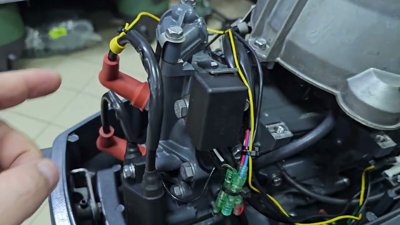 Установка тахометра на  румпельный лодочный   двигатель .