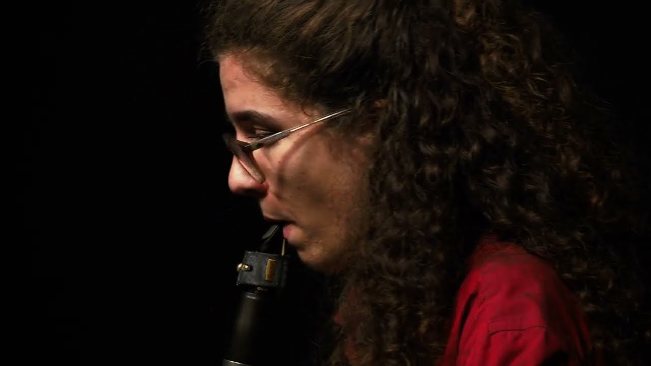 Helmut Lachenmann - Dal Niente (Interieur III) / Rebecca Minten, clarinet
