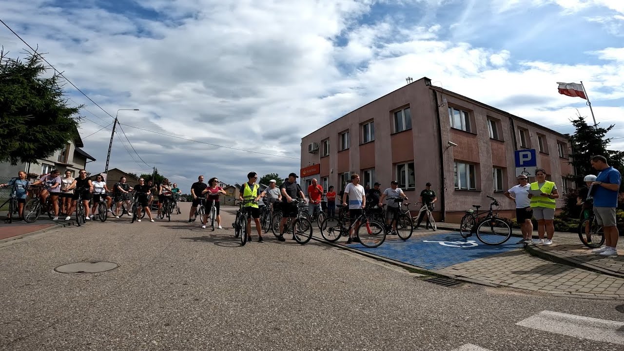 KRZYSZTOF JEŹDZI (18): Rodzinny Lipcowy Rajd Rowerowy „Śladami Dworów Gminy Stupsk”