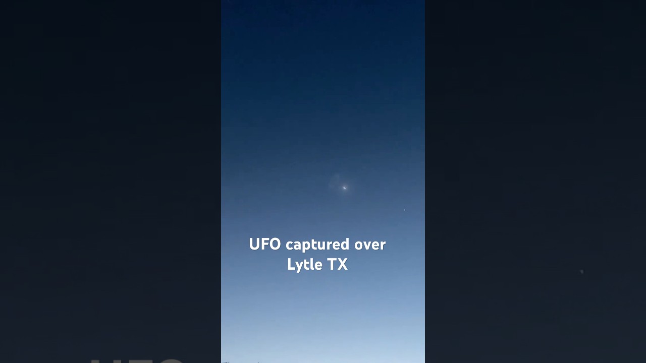 Unidentified object spotted over Lytle TX.